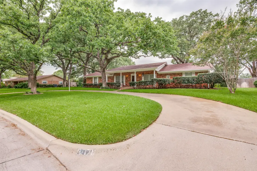 607 N Parkridge Drive, Mansfield, TX 76063 - #2