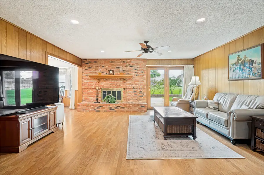 607 N Parkridge Drive, Mansfield, TX 76063 - #3