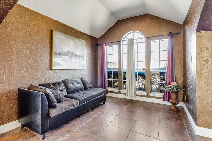 4621 Saint Francis Avenue, Dallas, TX 75227 - #2