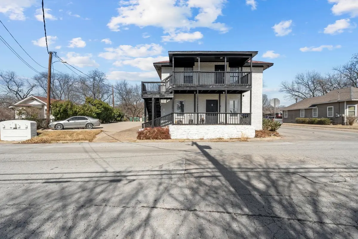 1029 E Hickory Street, Denton, TX 76205 - #1