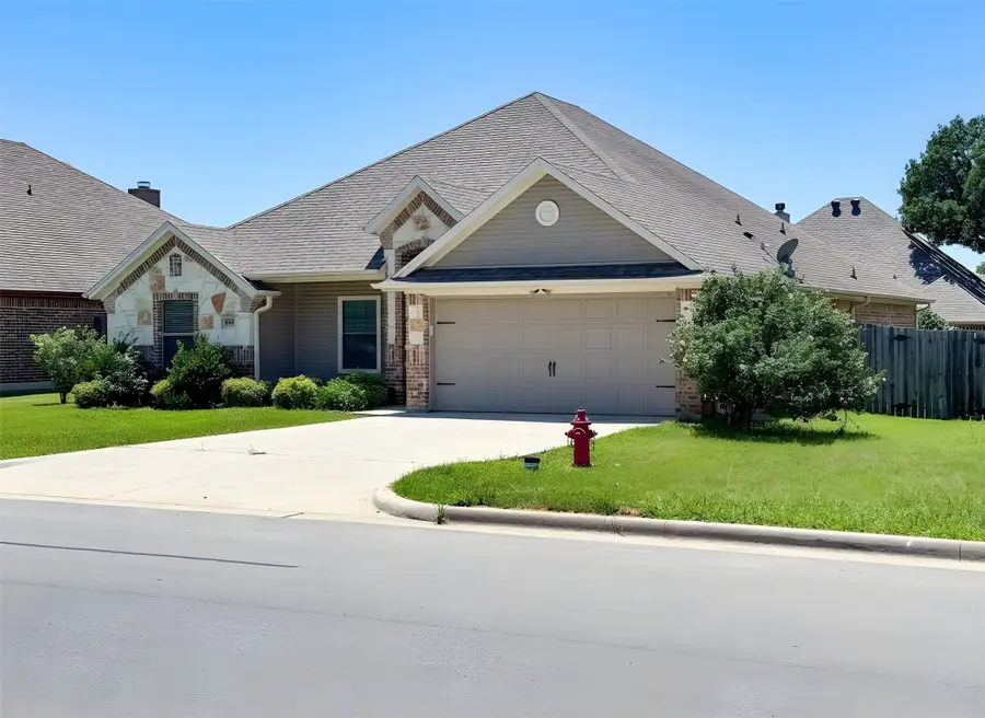 1209 Butterfield Street, Bridgeport, TX 76426 - #3