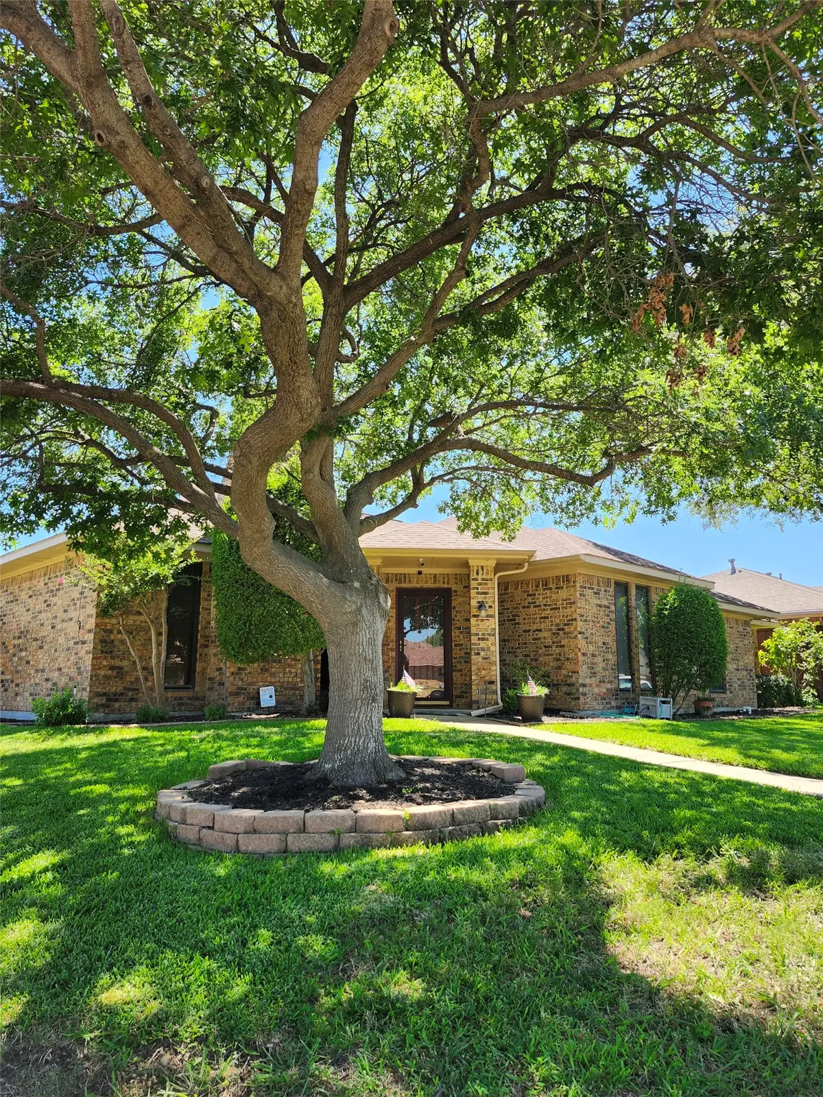 2112 Hunters Ridge, Carrollton, TX 75006 - #1