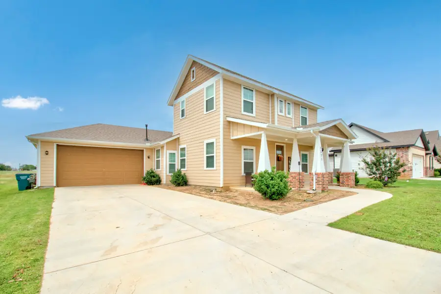 1371 Orange Blossom Court, Gainesville, TX 76240 - #2