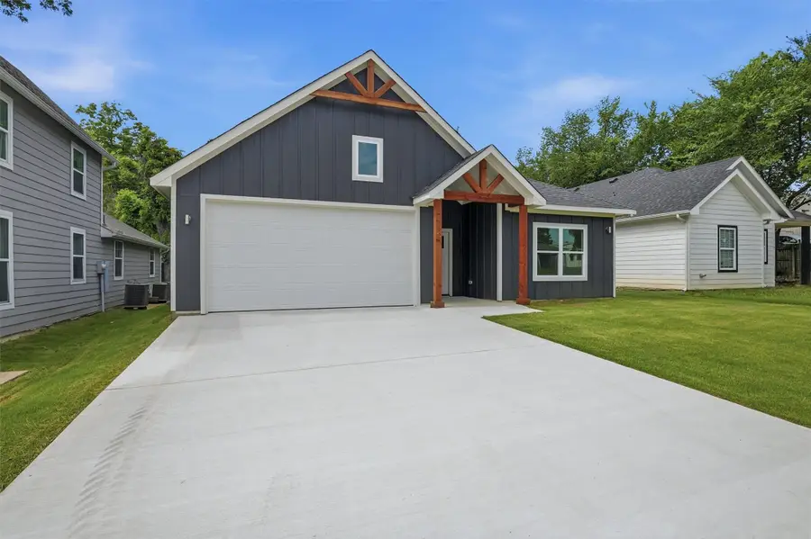 110 W Hull Street, Denison, TX 75021 - #3