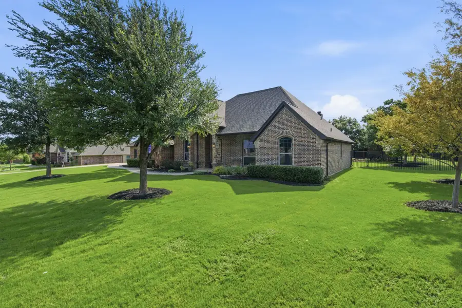 9221 Avery Ranch Way, Justin, TX 76247 - #2