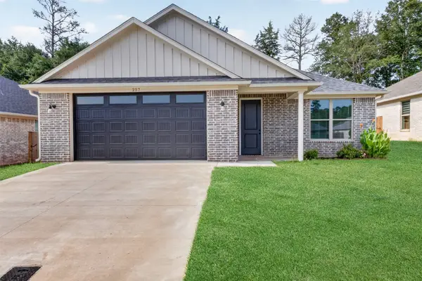 257 Oak Valley Drive, Gilmer, TX 75644