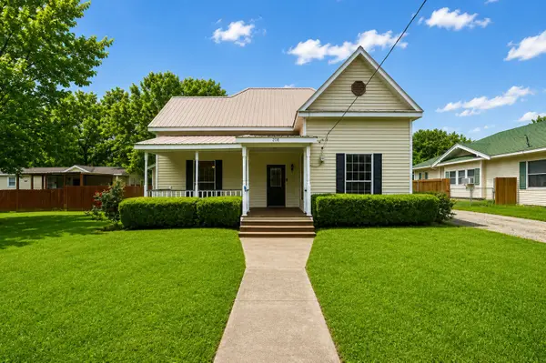 208 Frisco Street, Cumby, TX 75433