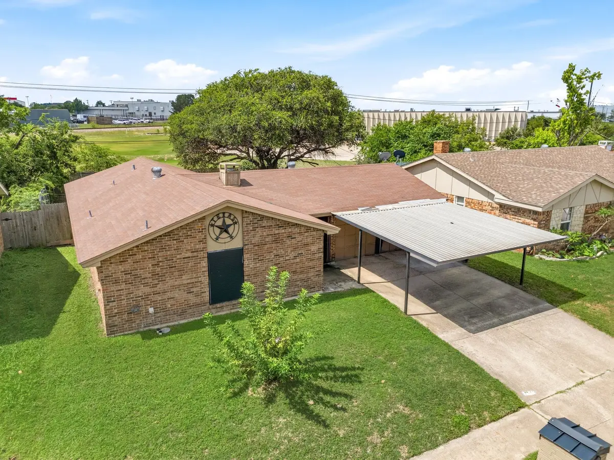 6512 Old Mill Circle, Watauga, TX 76148 - #1
