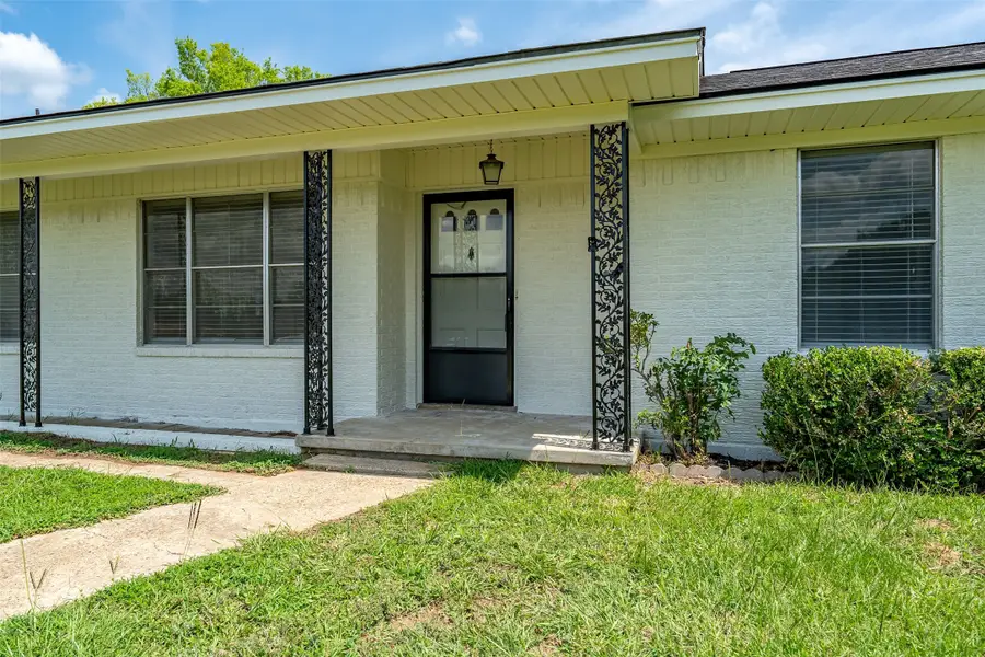 3015 E Us Highway 80, Mineola, TX 75773 - #3