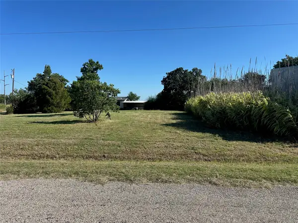350 Division Lane, Poolville, TX 76487