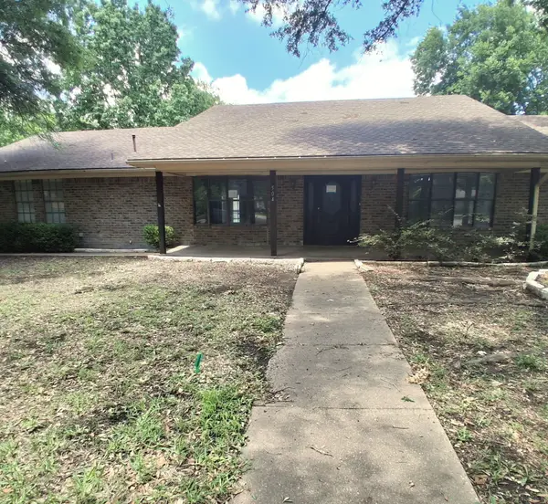 504 Gaddy Street, Farmersville, TX 75442