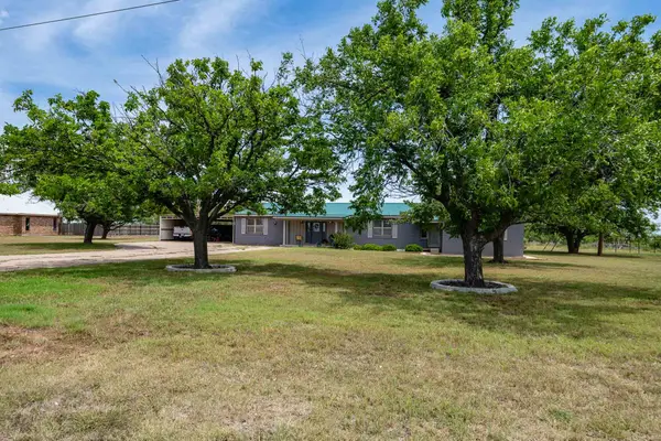 10992 State Highway 6, Avoca, TX 79503