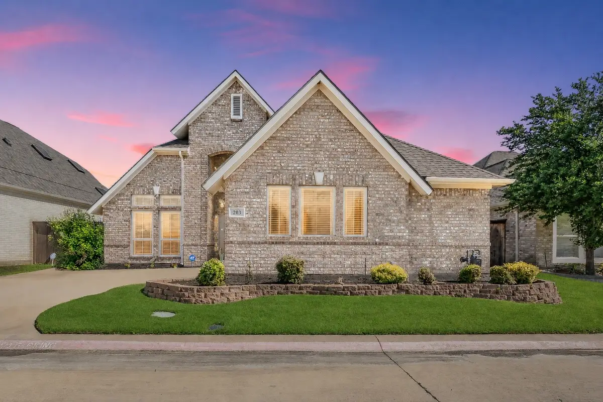 203 Arbor Park Drive, Euless, TX 76039 - #1