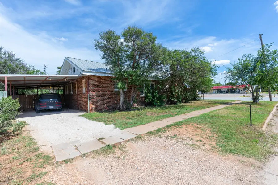 1132 17th Street, Anson, TX 79501 - #3