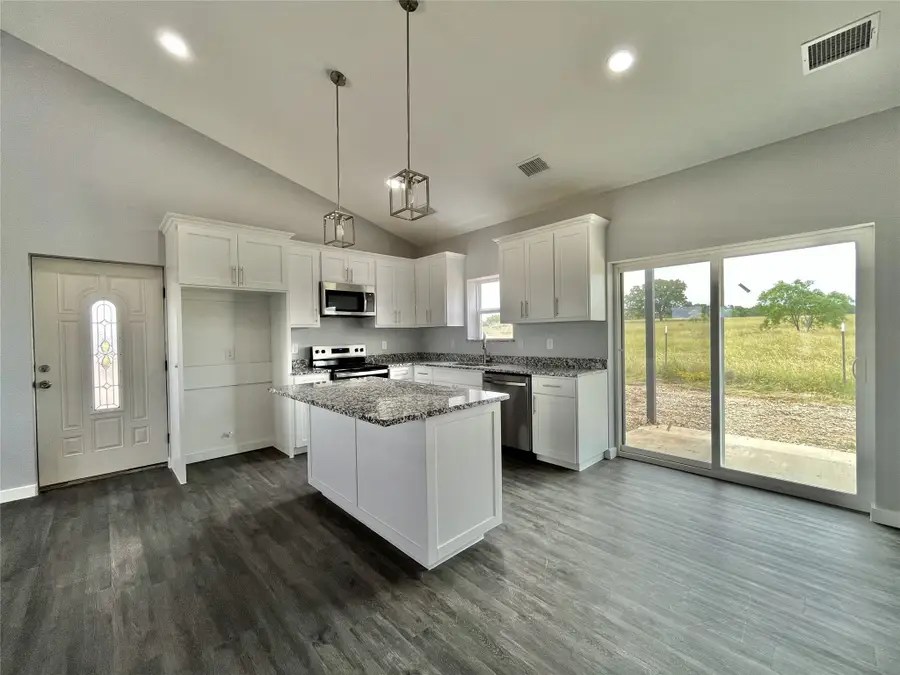 117 Barber Lakes Road, Mineral Wells, TX 76067 - #2