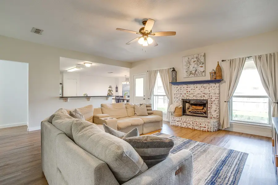 518 Lone Star Street, Joshua, TX 76058 - #2
