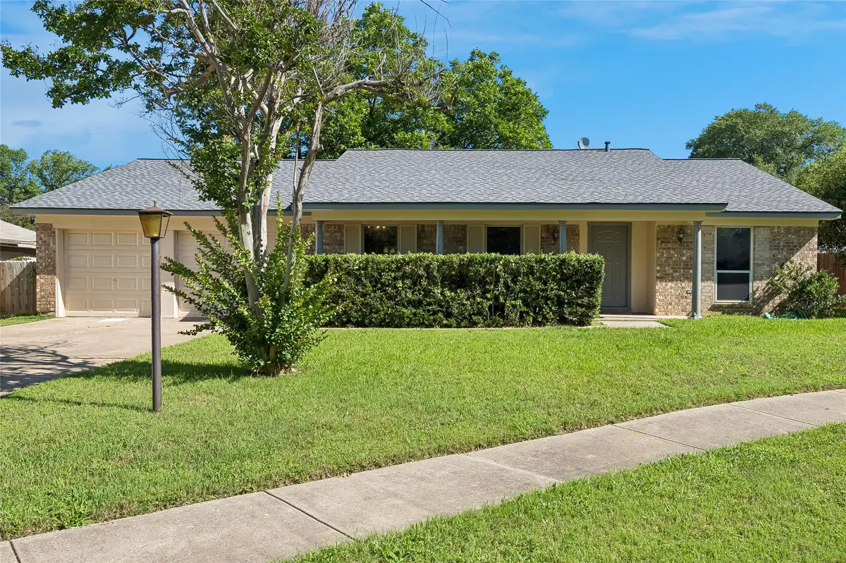 7625 Circle Drive, North Richland Hills, TX 76180 - #1