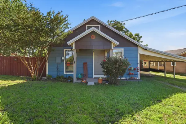 1005 N Oak Street, Leonard, TX 75452
