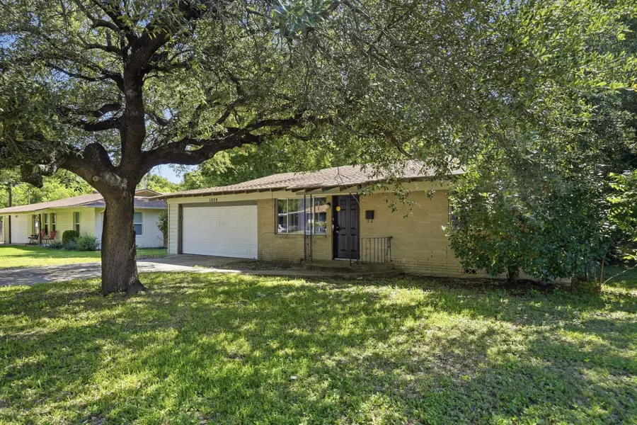 1029 Usher Street, Benbrook, TX 76126 - #2