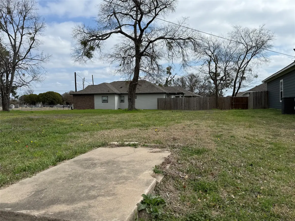 3307 Travis Street, Greenville, TX 75401 - #1