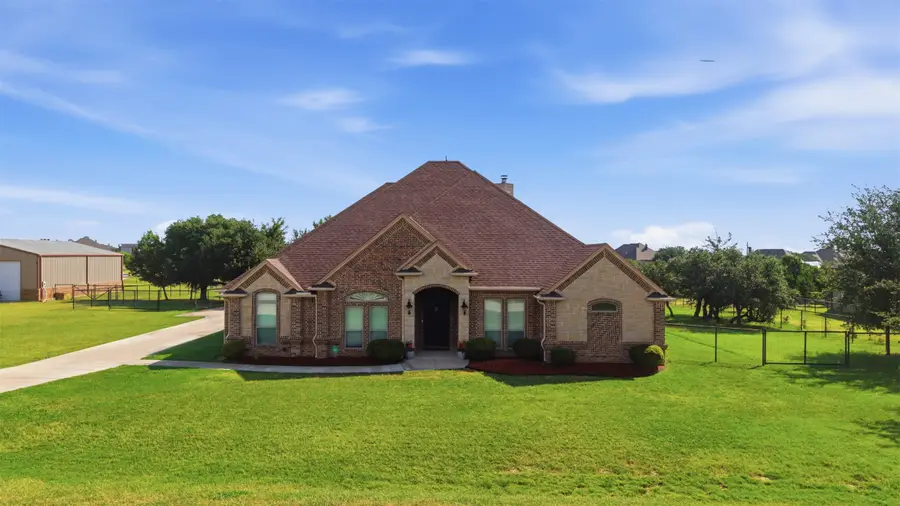105 Woodlot Lane, Azle, TX 76020 - #2