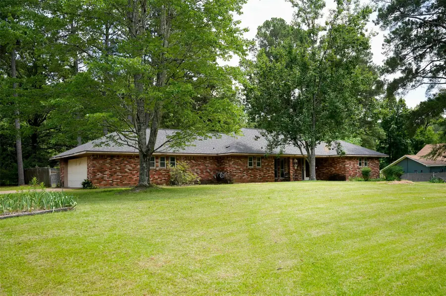 4049 Parkwood Drive, Shreveport, LA 71119 - #3