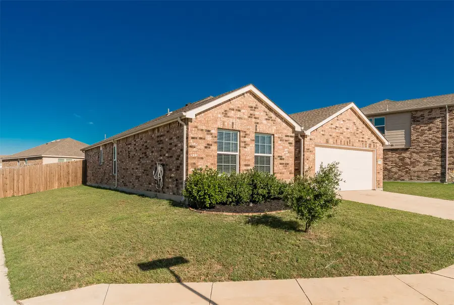 9101 Lookout Point, Fort Worth, TX 76179 - #2