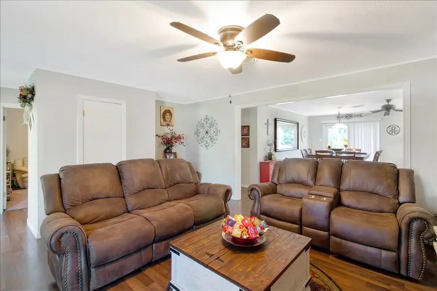 121 S Imperial Drive, Denison, TX 75020 - #3