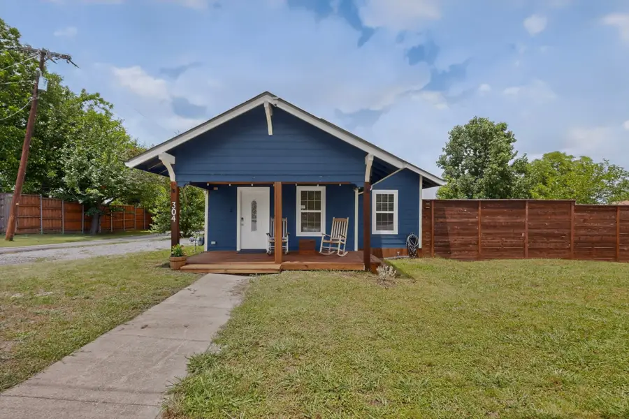 304 E County Line Road, Royse City, TX 75189 - #2