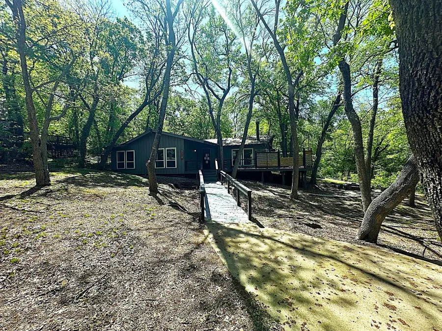 274 Lakecrest Drive, Pottsboro, TX 75076 - #2