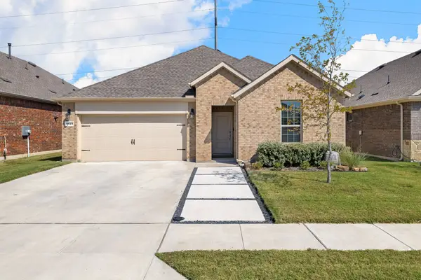 2818 N.moccasin Lane, Aubrey, TX 76227