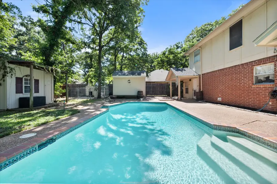 420 Misty Oaks Street, Azle, TX 76020 - #3