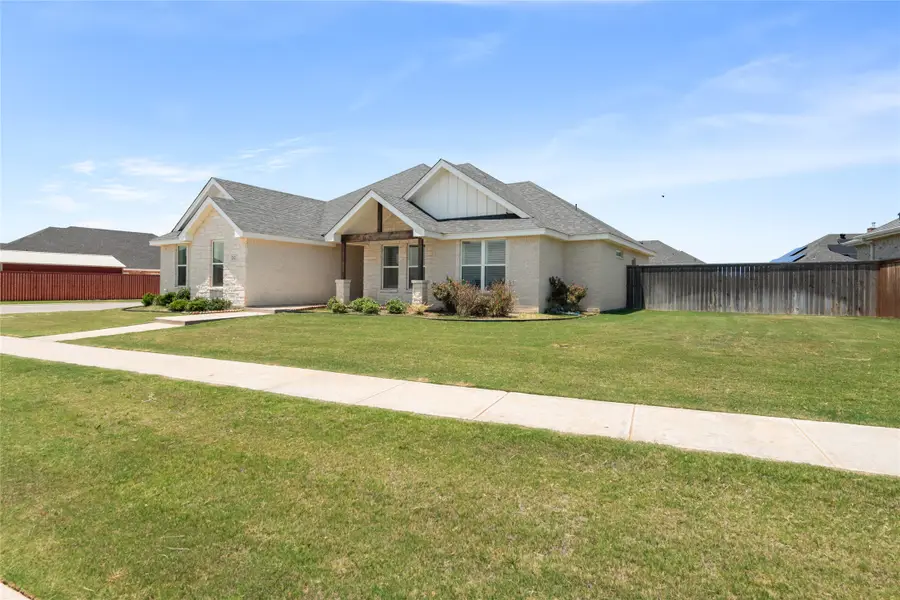 202 Blackhawk Drive, Abilene, TX 79602 - #2