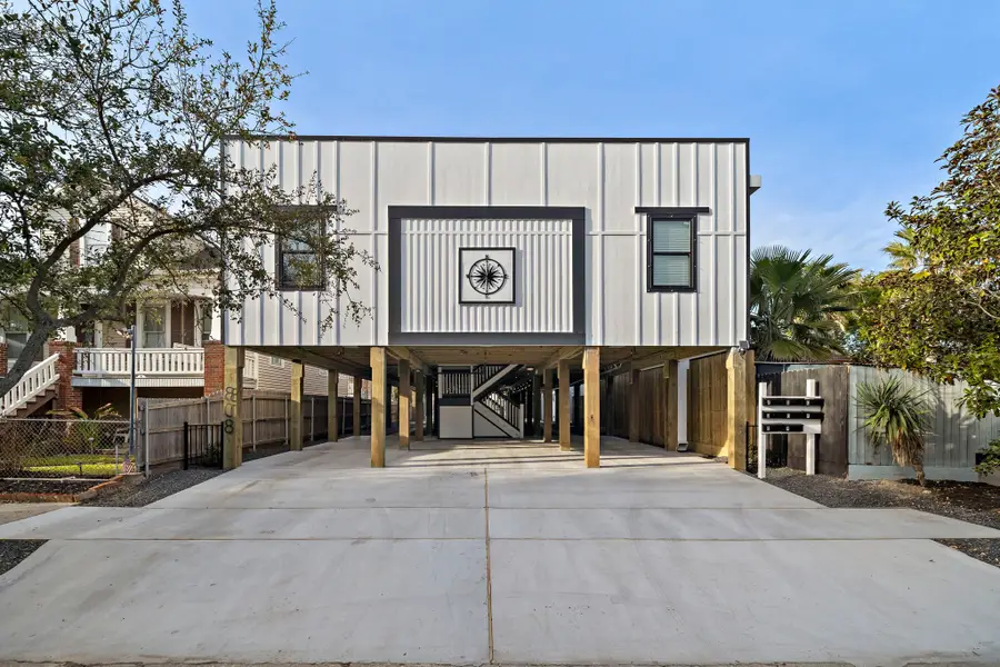 808 Sealy Avenue, Galveston, TX 77550 - #2