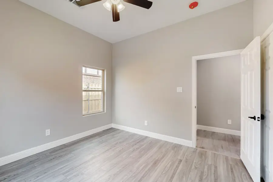 706 Poinsettia, Lancaster, TX 75146 - #2