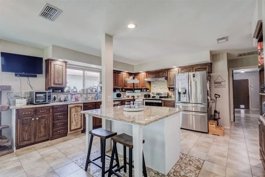 7725 Woodside Hill, Fort Worth, TX 76179 - #2