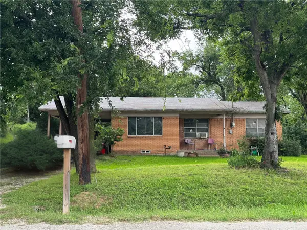 204 W End Street, Terrell, TX 75160