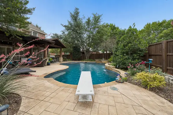 804 Coralberry Drive, McKinney, TX 75072