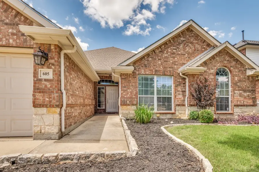 605 Southwind Drive, Arlington, TX 76002 - #2