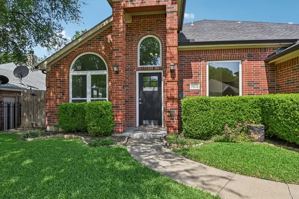 7013 Stephanie Court, North Richland Hills, TX 76182