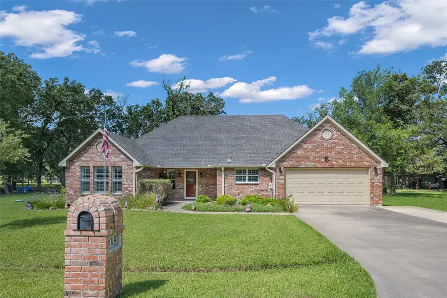 109 Castlewood Road, Enchanted Oaks, TX 75156 - #3