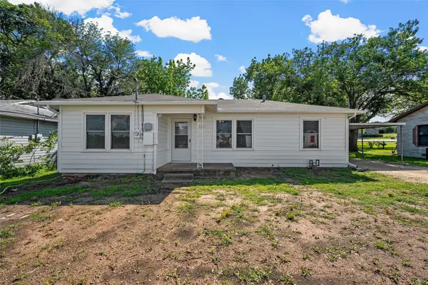 307 Playdium Drive, West, TX 76691