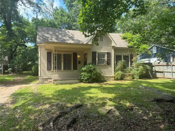 2217 Simpson Street, Paris, TX 75460
