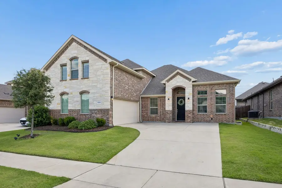 7829 Bella Way, Arlington, TX 76001 - #2