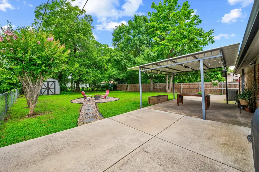 5017 Village Court, Haltom City, TX 76117 - #2