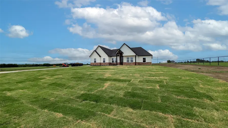 3296 Escobar Circle, Greenville, TX 75401 - #3