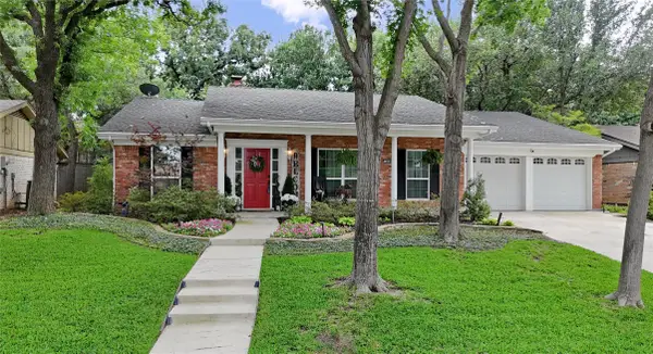 808 San Marcos Lane, Bedford, TX 76021