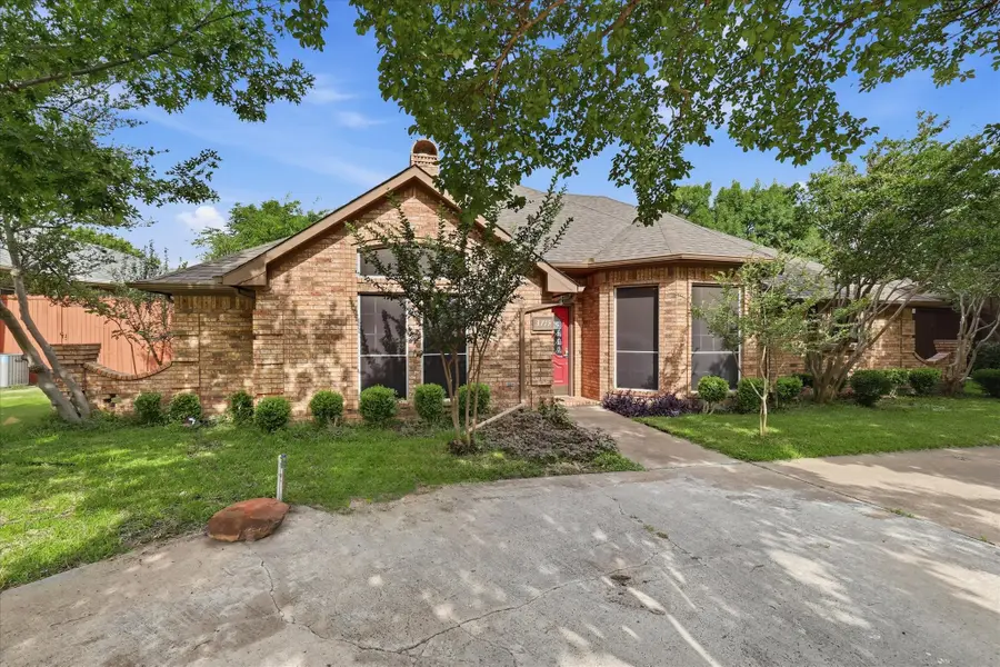 3719 Kelly Boulevard, Carrollton, TX 75007 - #3