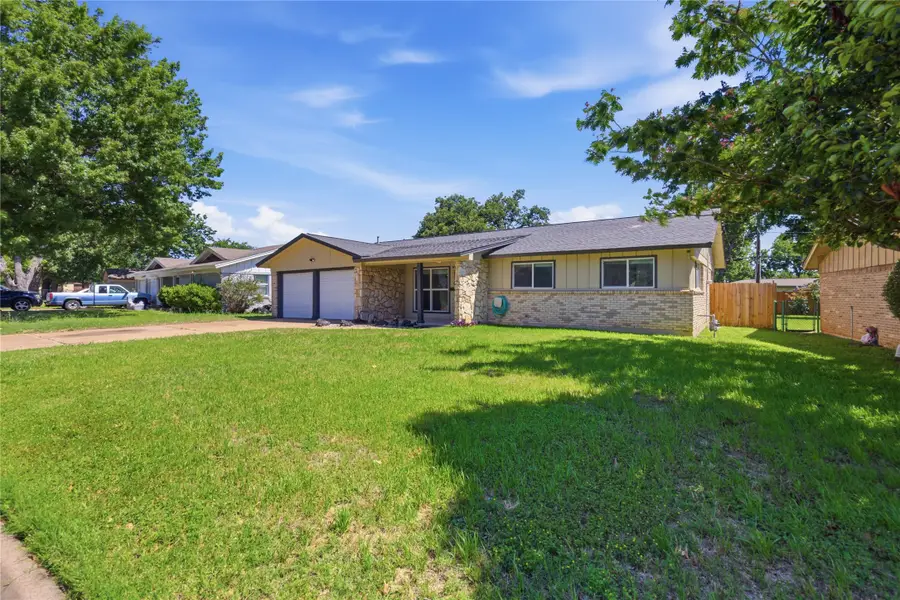 2116 Chelsea Drive, Edgecliff Village, TX 76134 - #3