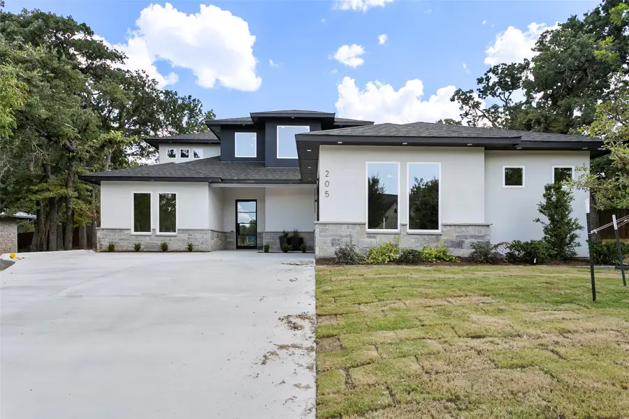 205 Familia Court, Azle, TX 76020 - #2